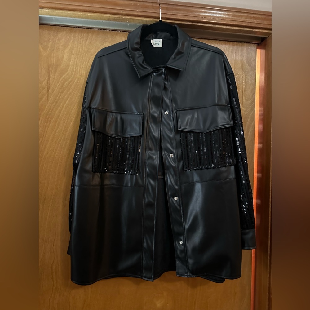 NWOT Blue Buttercup shacket